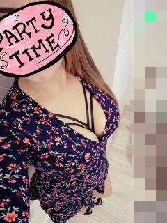 Enerjisi yüksek escort Ahsen