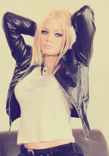 Göz Kamaştıran Mersin Üniversite Caddesi Escort