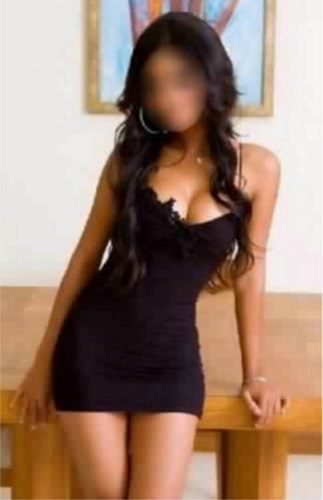 Mersin Üniversite Caddesi'nin Çarpıcı ve Çekici Escort Bayanı
