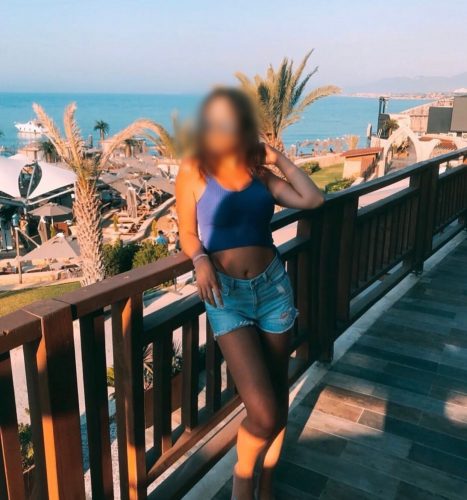 Mezitli'nin Cazibeli ve Unutulmaz Eskortuyla Doğal Cazibe