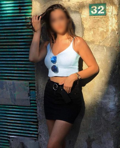 Mezitli'nin Cazibeli ve Unutulmaz Eskortuyla Doğal Cazibe