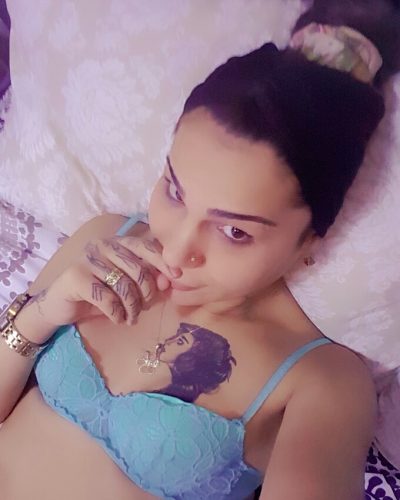 Tarsus Escort İlanları: Göz Alıcı Ayra Sizi Bekliyor