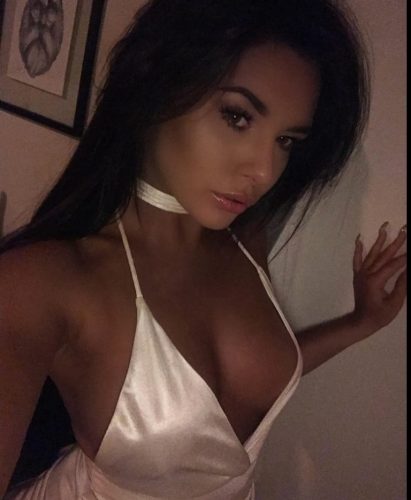 Tarsus'un Büyüleyici Güzeli: Sınırsız Escort