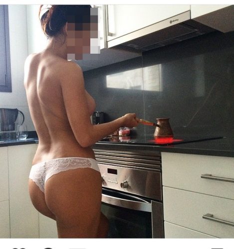 Tarsus'un Çekici ve Yetenekli Escort Kızı
