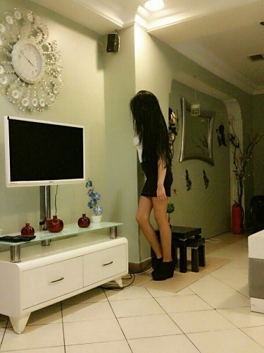 Üniversite Caddesi'nde Ateşli Bir Deneyim: Escort Bayan