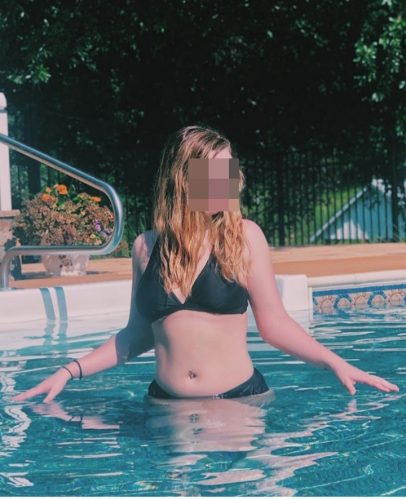 Üniversite Caddesi'nde Güzel ve Tutkulu Bir Buluşma: Mersin Escort Kızı
